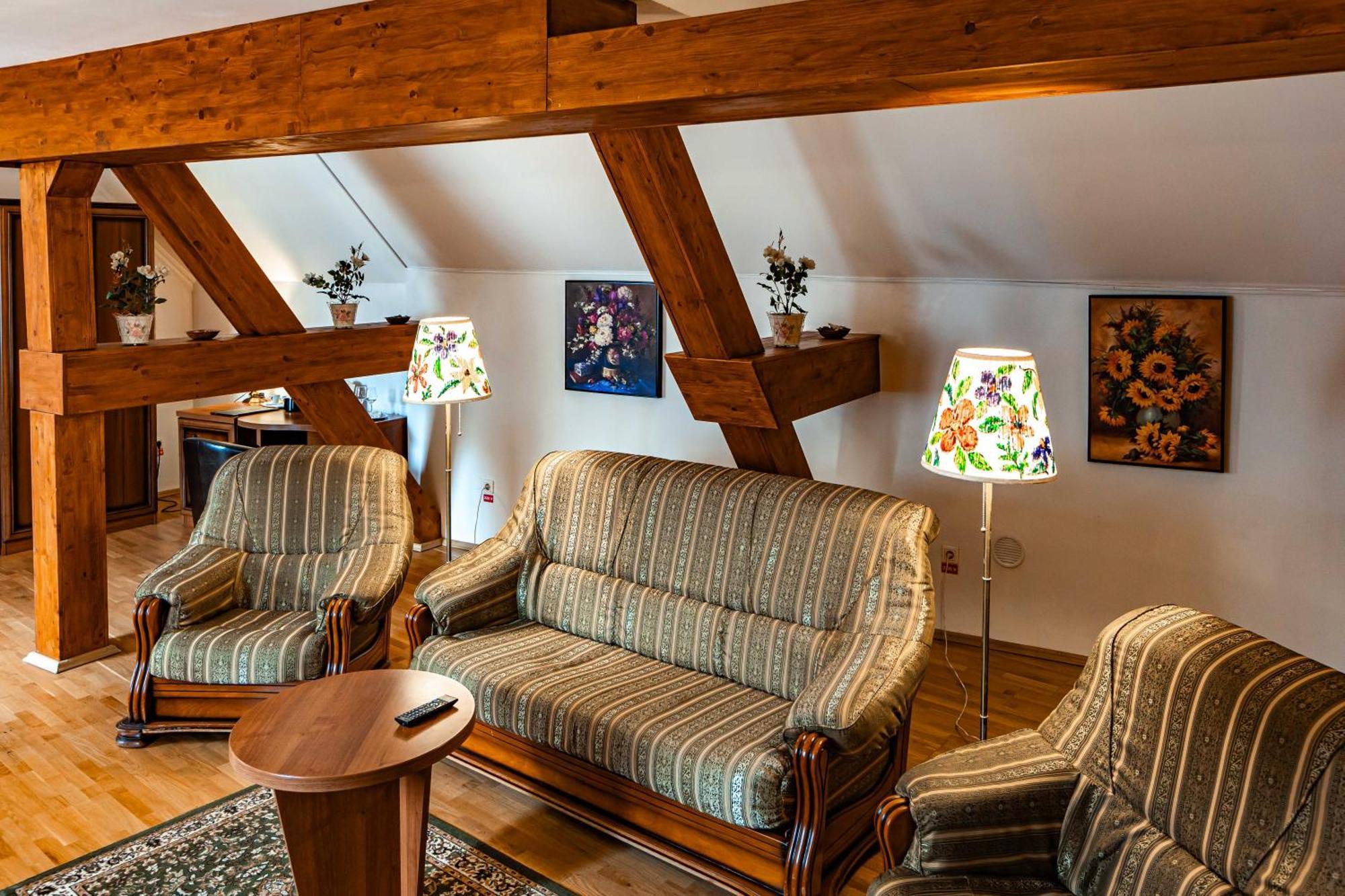 Hotel Boutique Bulevard Segesvár Kültér fotó