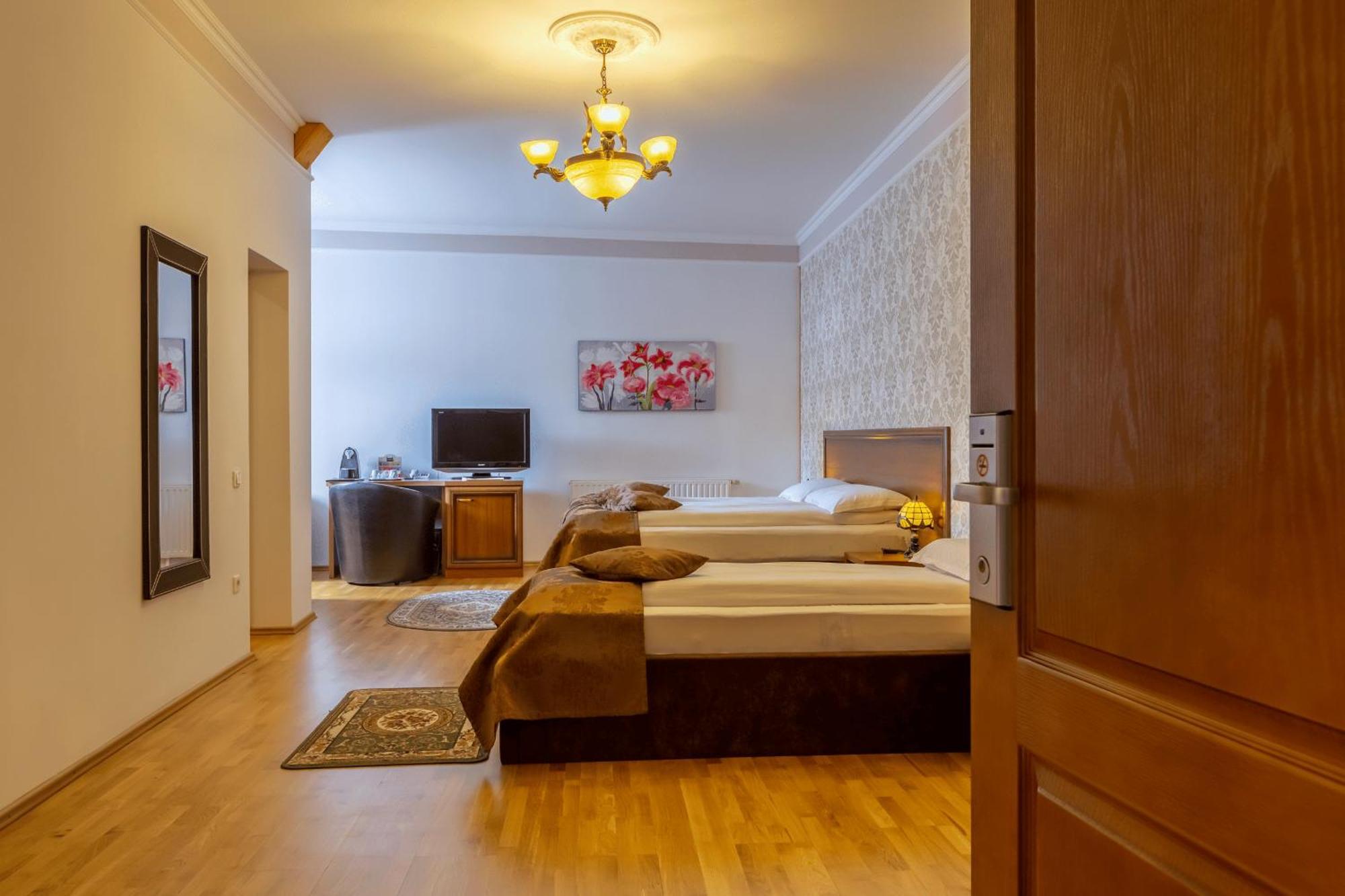 Hotel Boutique Bulevard Segesvár Kültér fotó