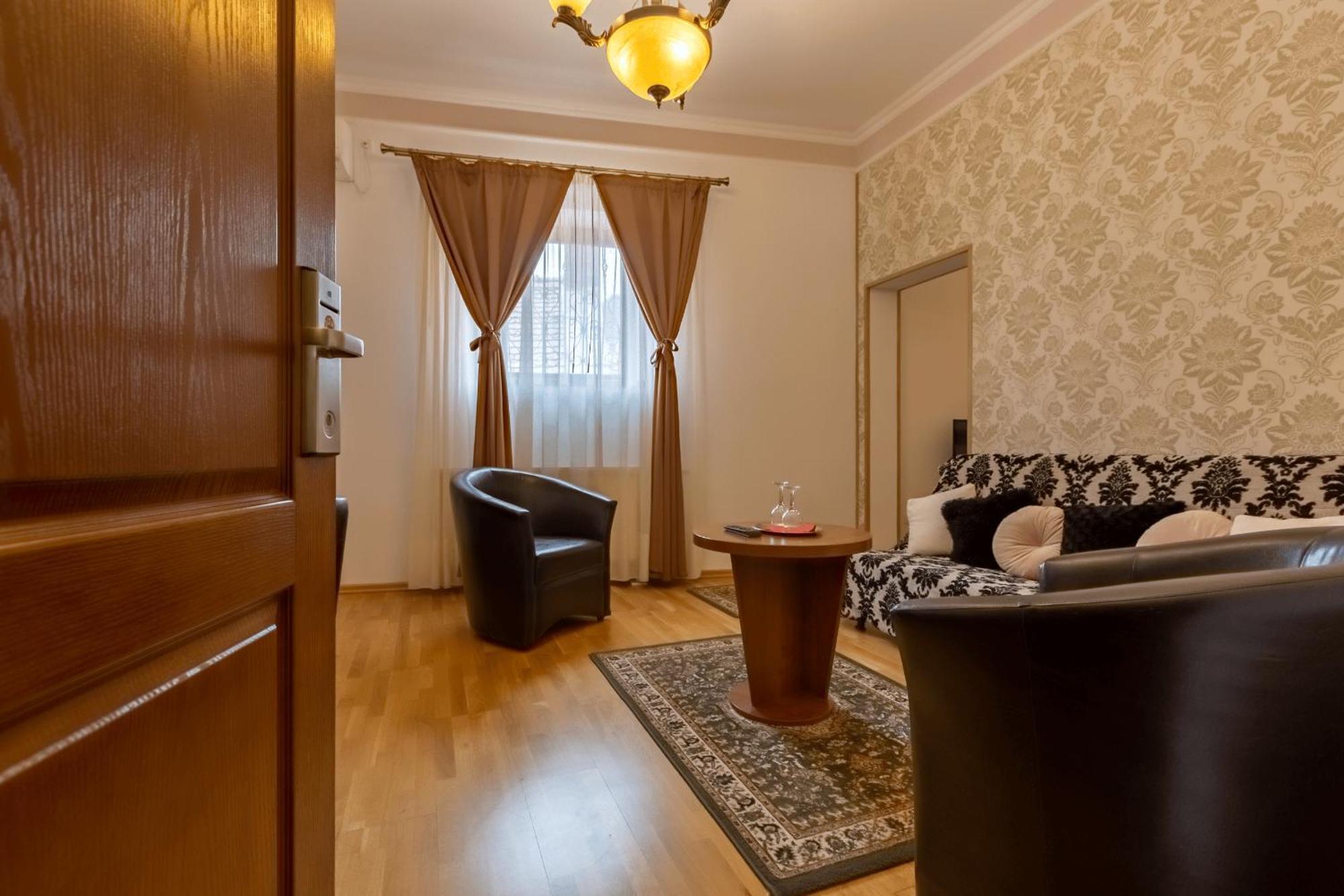 Hotel Boutique Bulevard Segesvár Kültér fotó