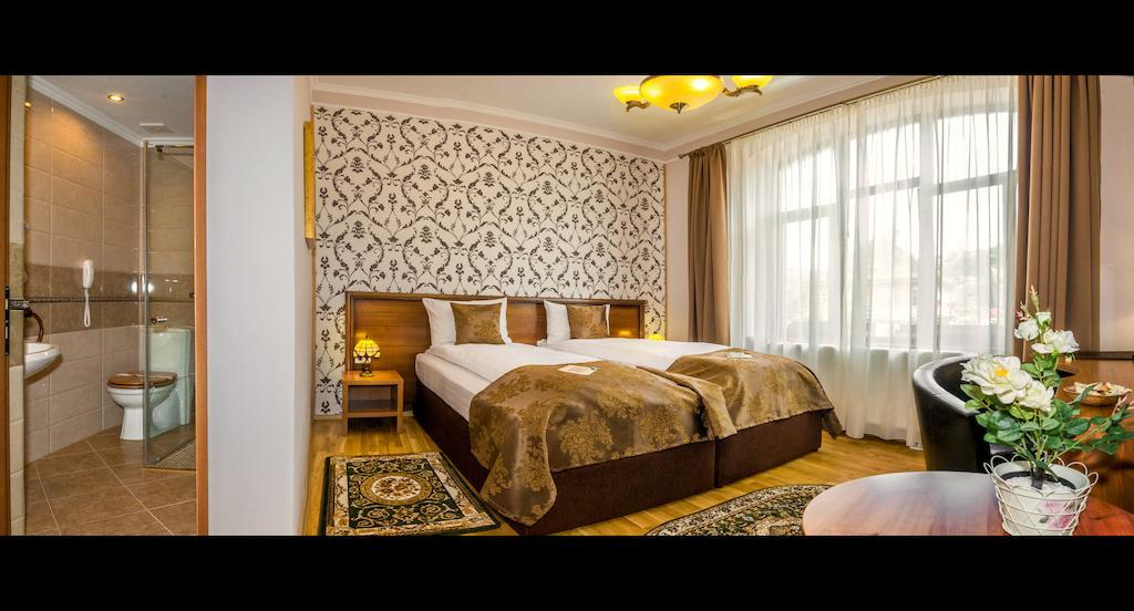 Hotel Boutique Bulevard Segesvár Szoba fotó